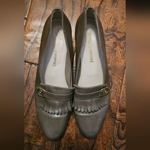 Johnston & Murphy Women's Taupe (Greyish/olive)? Loafers